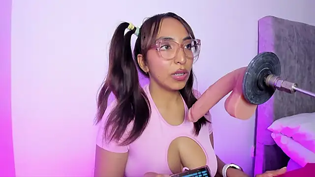 Leticia brownn1 online show from 19, 3, 2026