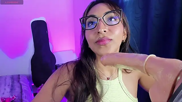 Leticia brownn1 online show from 10, 3, 2025