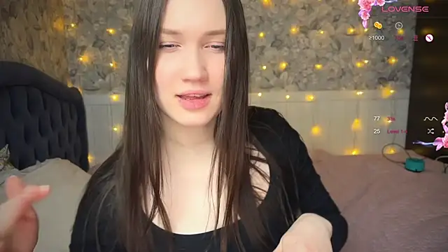 Snapshot of ChloeMillerMeow chatting on 13, 3, 2025 ChloeMillerMeow online show from 13, 3, 2025