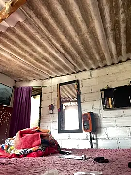 Larry-n-clouds online show from 14, 12, 2025