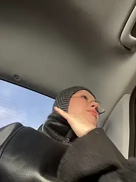 RinaCat online show from 6, 11, 2025