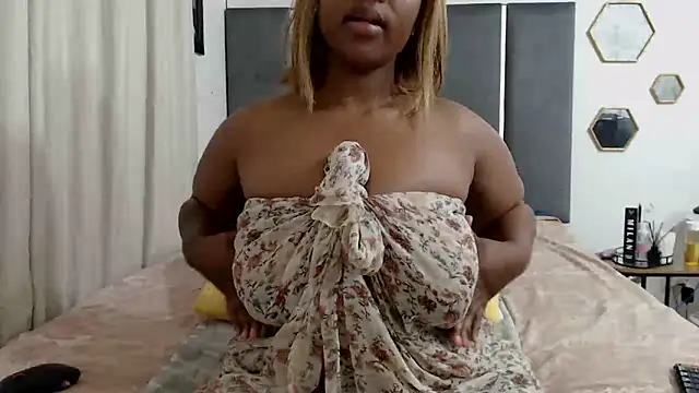 IceBellaCane313 online show from 3, 4, 2026