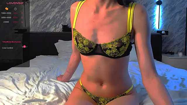 Snapshot of laflamebella chatting on 12, 2, 2025 laflamebella online show from 12, 2, 2025