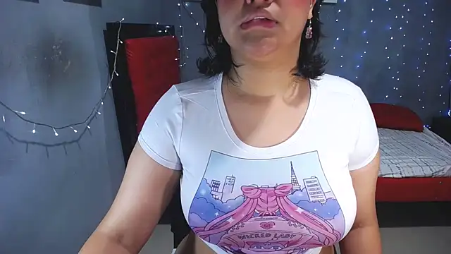 Sweettei online show from 28, 4, 2026
