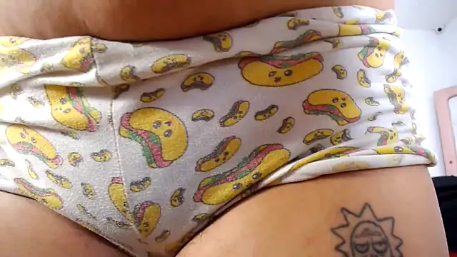 Sweettei online show from 18, 10, 2025