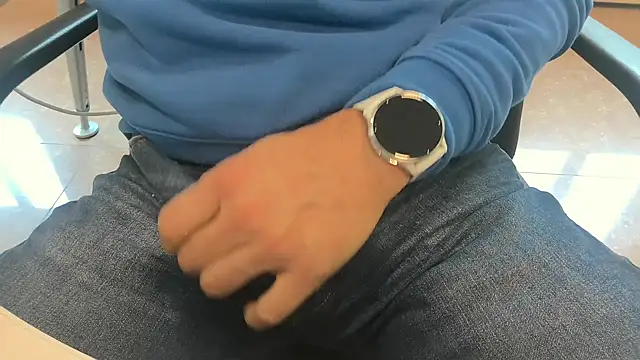 alessandroman2114 online show from 24, 2, 2026