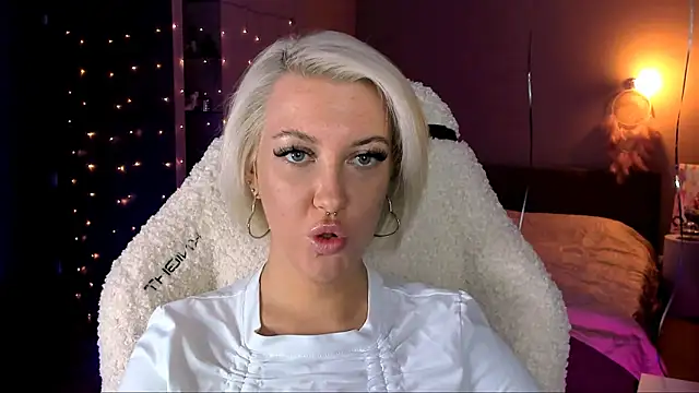 tykioty Miley online show from 14, 12, 2024