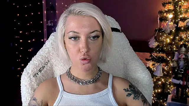 tykioty Miley online show from 22, 12, 2024