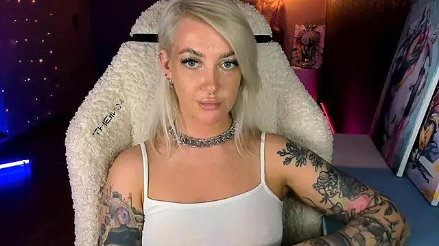 Snapshot of tykioty_Miley chatting on 7, 5, 2026 tykioty Miley online show from 7, 5, 2026