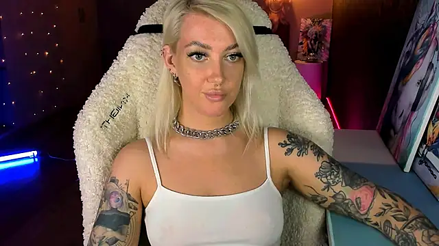 Snapshot of tykioty_Miley chatting on 22, 5, 2026 tykioty Miley online show from 22, 5, 2026