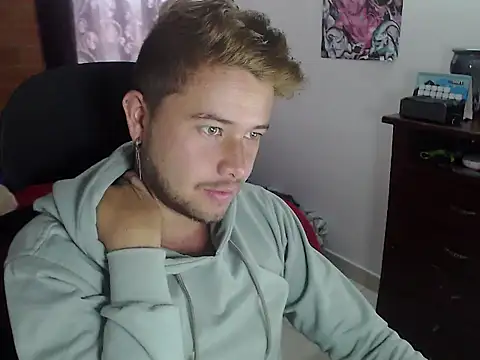 JOHANLEON1 online show from 29, 10, 2025