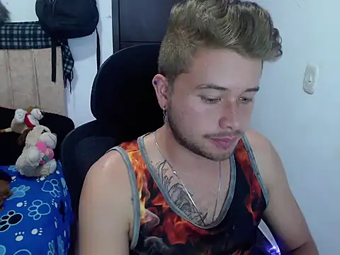 JOHANLEON1 online show from 2, 10, 2025