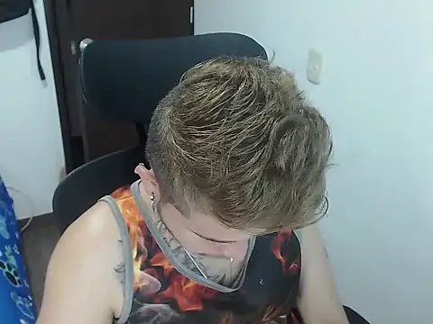 JOHANLEON1 online show from 22, 10, 2025