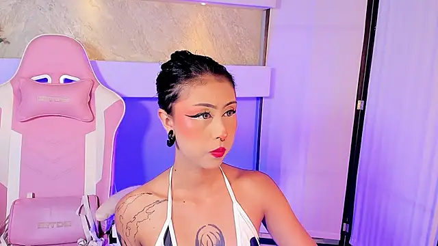 SharonBoone online show from 18, 3, 2025