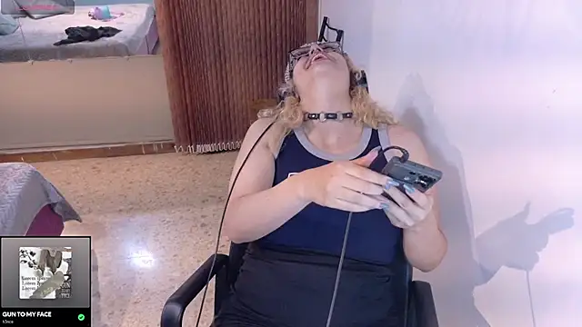 Eli666uwu online show from 8, 10, 2025