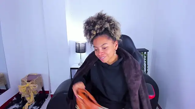 stacie  rouse online show from 13, 2, 2025