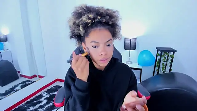 stacie  rouse online show from 5, 2, 2025