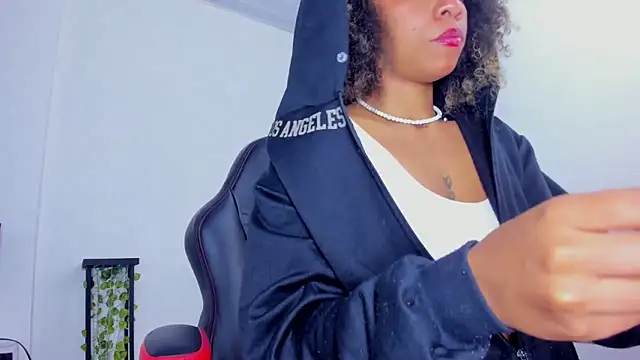 stacie  rouse online show from 18, 3, 2025