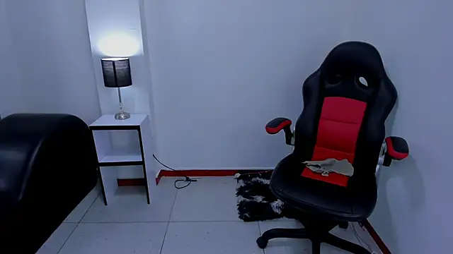 stacie  rouse online show from 28, 2, 2025