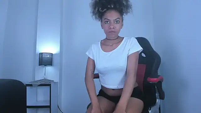 stacie  rouse online show from 28, 2, 2025