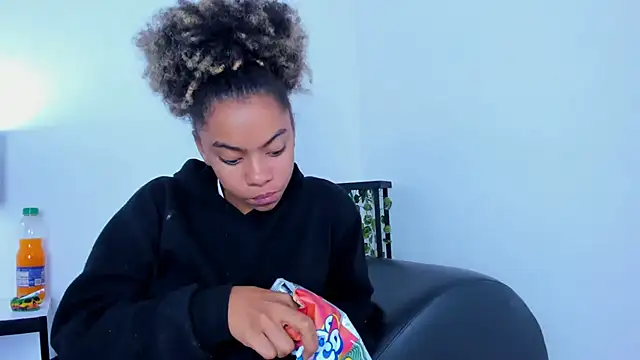 stacie  rouse online show from 7, 2, 2025