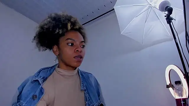 stacie  rouse online show from 20, 3, 2025