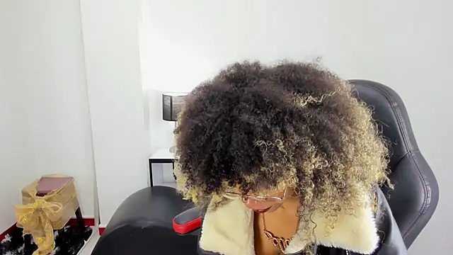 stacie  rouse online show from 15, 2, 2025