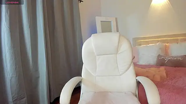 megan connor  online show from 15, 3, 2026