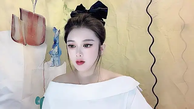 Snapshot of VIWVI chatting on 17, 10, 2025 VIWVI online show from 17, 10, 2025