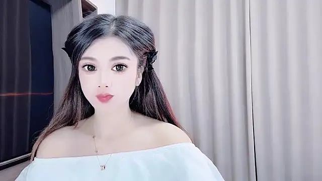 Snapshot of VIWVI chatting on 9, 10, 2025 VIWVI online show from 9, 10, 2025