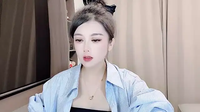 Snapshot of VIWVI chatting on 15, 9, 2025 VIWVI online show from 15, 9, 2025