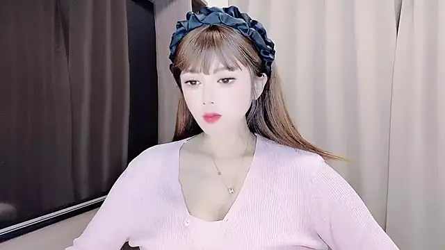 Snapshot of VIWVI chatting on 13, 10, 2025 VIWVI online show from 13, 10, 2025