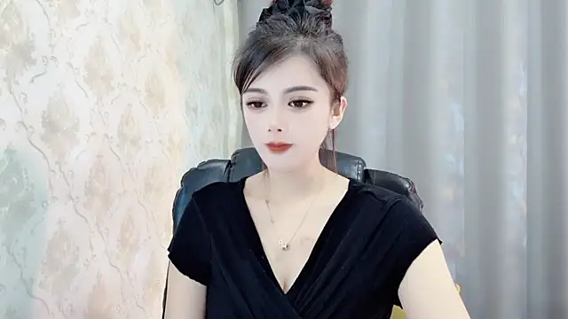 Snapshot of VIWVI chatting on 10, 2, 2025 VIWVI online show from 10, 2, 2025