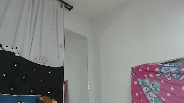 nikol winick online show from 5, 2, 2025