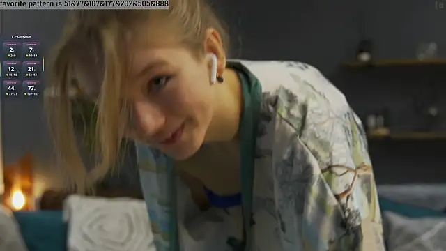 Alexandra Demore online show from 17, 3, 2025