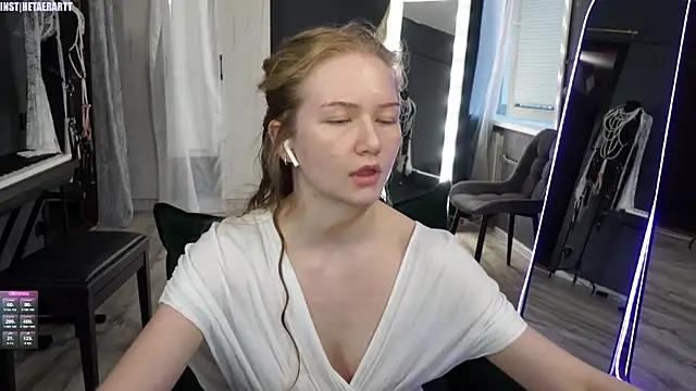 Alexandra Demore online show from 15, 6, 2026