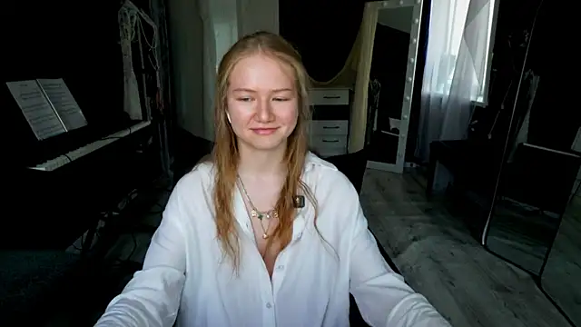 Alexandra Demore online show from 29, 6, 2026
