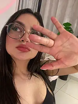 Snapshot of montmariana chatting on 25, 2, 2025 montmariana online show from 25, 2, 2025