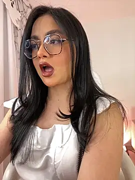Snapshot of montmariana chatting on 6, 10, 2025 montmariana online show from 6, 10, 2025