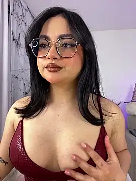 Snapshot of montmariana chatting on 29, 10, 2025 montmariana online show from 29, 10, 2025