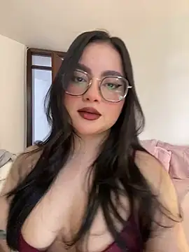 Snapshot of montmariana chatting on 27, 5, 2026 montmariana online show from 27, 5, 2026