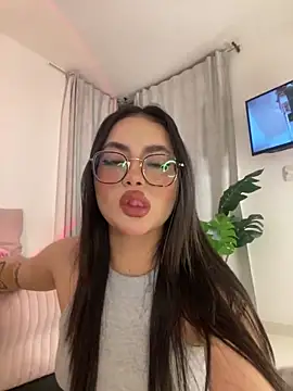 Snapshot of montmariana chatting on 27, 2, 2025 montmariana online show from 27, 2, 2025