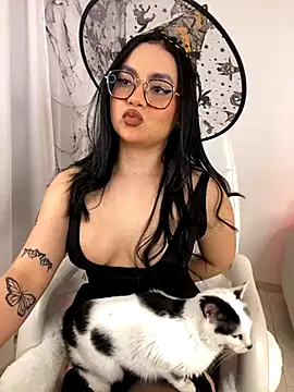 Snapshot of montmariana chatting on 16, 10, 2025 montmariana online show from 16, 10, 2025