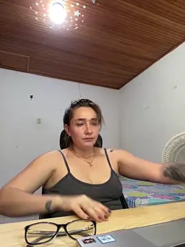 Snapshot of katy_pp chatting on 7, 1, 2026 katy pp online show from 7, 1, 2026