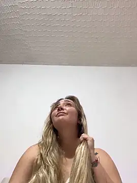 Snapshot of katy_pp chatting on 2, 11, 2025 katy pp online show from 2, 11, 2025