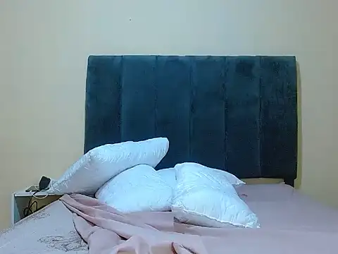 curvycloe1 online show from 16, 1, 2026