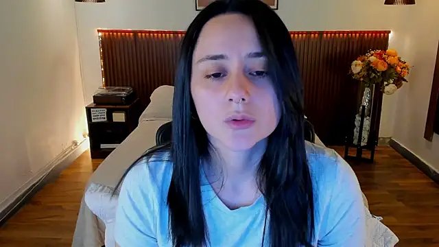 Snapshot of KatherineBond chatting on 17, 7, 2026 KatherineBond online show from 17, 7, 2026