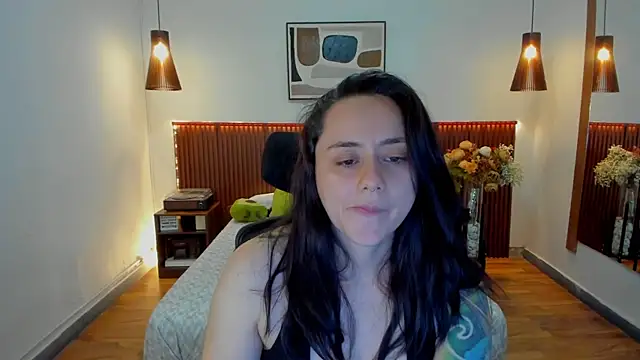 KatherineBond online show from 25, 5, 2026