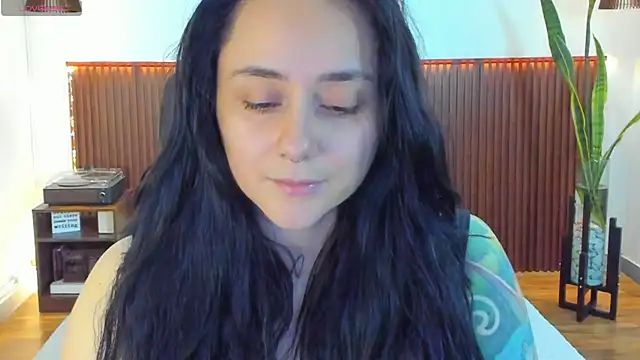 KatherineBond online show from 4, 11, 2025