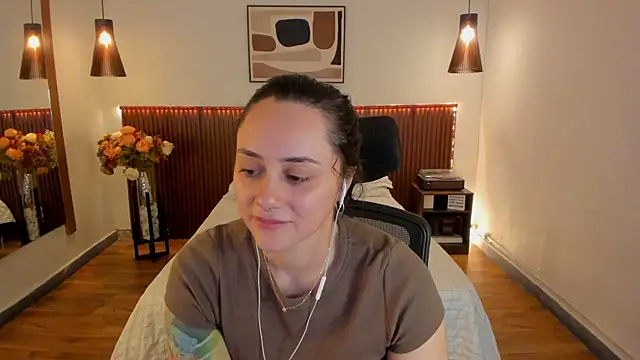 KatherineBond online show from 13, 6, 2026